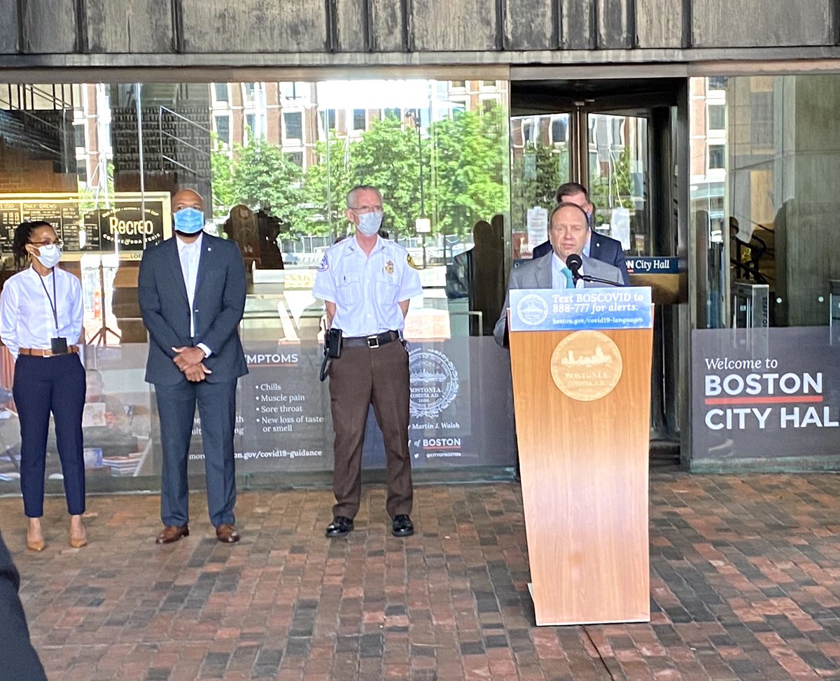 ⁦⁦I joined Mayor ⁦<a href="/marty_walsh/">Mayor Marty Walsh</a>⁩  and public safety officials to talk about the dangers and injuries that illegal fireworks cause. Fireworks are illegal in the Commonwealth of Massachusetts, and ⁦<a href="/CityOfBoston/">City of Boston</a>⁩ . 
Leave them to the trained licensed professionals .