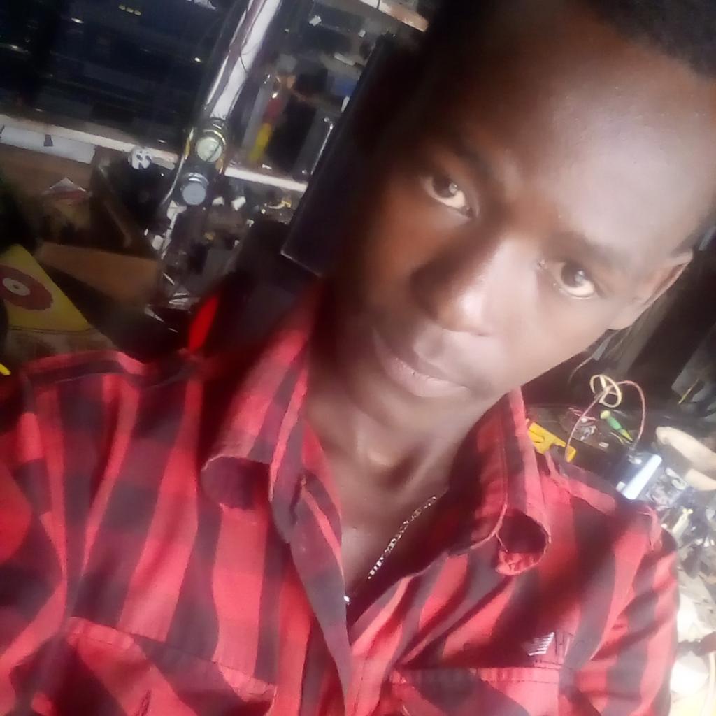 DJSlim254kE's tweet photo. https://t.co/ffGDDN6XVU