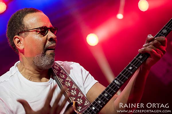 Happy birthday to the great Stanley Clarke!  