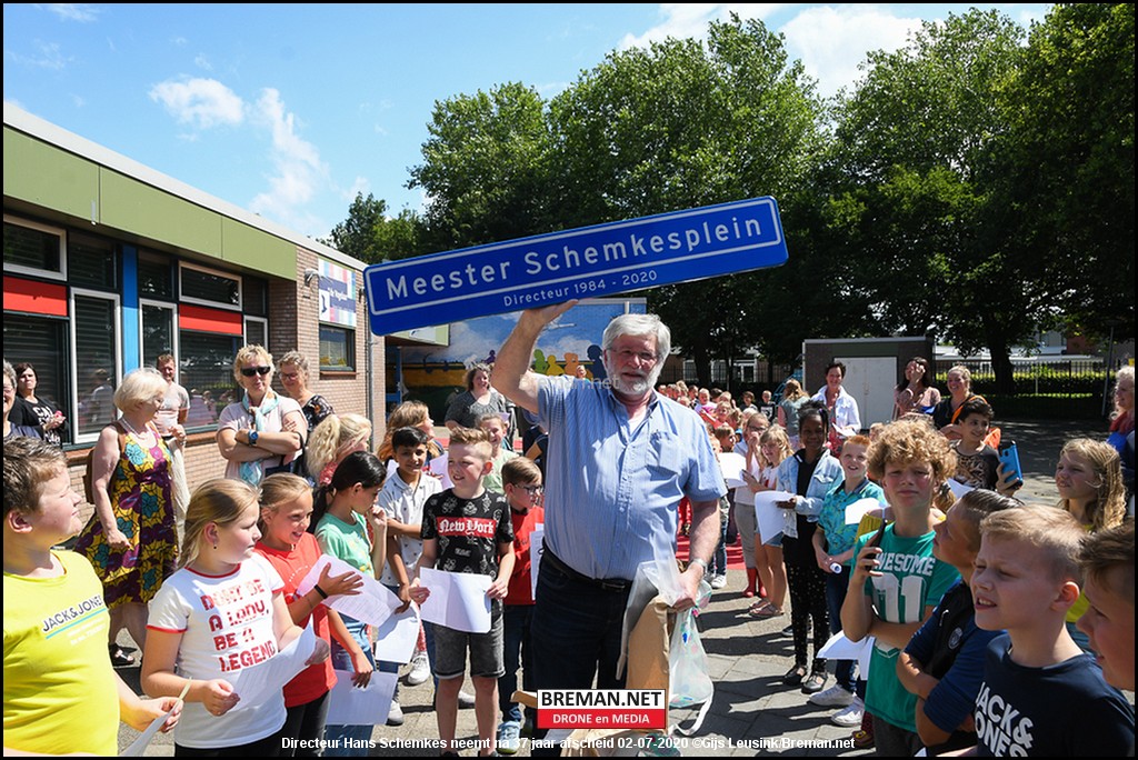 Directeur Hans Schemkes neemt na 37 jaar afscheid van OBS De Vogelaar uit Genemuiden breman.net/directeur-hans…