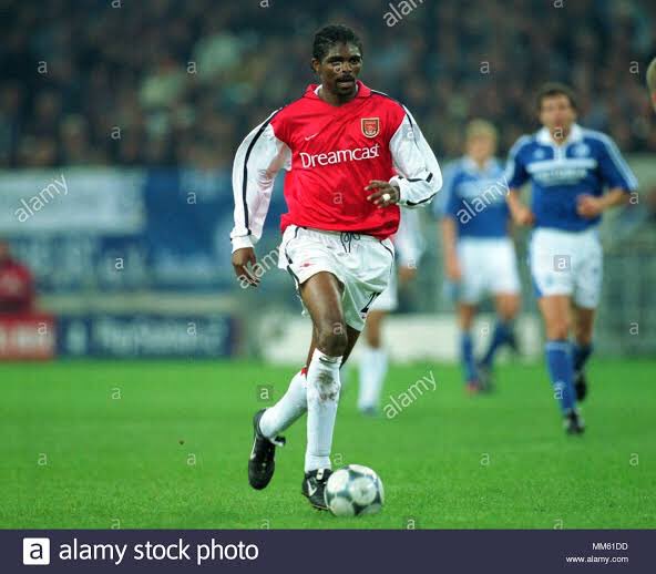 Kanu won 86 caps and scored 13 goals for Nigeria and was the joint most capped Nigerian player of all-time alongside Muda Lawal, until Joseph Yobo surpassed both players in 2012, winning his 87th cap.