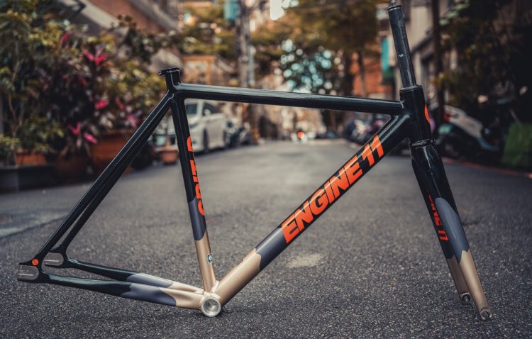 fixedbeast's tweet image. Open PO Frameset
Skream|Engine11 DP awal 50%
Slot PO terbatas 
Estimasi harga
Skream 6.5/7jt
E11 vortex 7-8jt
E11 crit-d 10-11jt
E11 Sprinter 12-13jt
Kalo mau tanya2 bisa WA
081703455275 / 082236636979
#frameset #fixedgear #fixie #fnfjb #skreambike #engine11