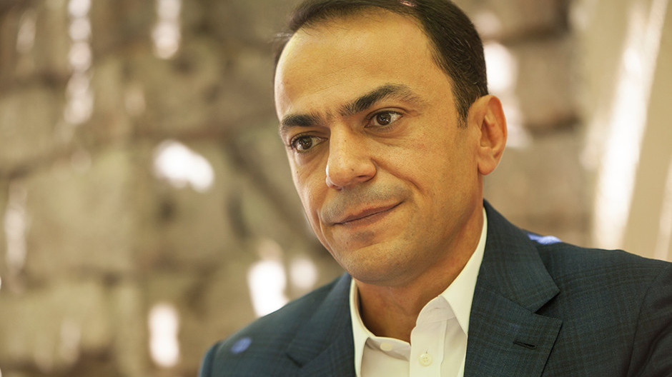 GalaxyGroupAM's tweet photo. Values and principles become more relevant during difficult times. It was a year ago that Galaxy Group of Companies' CEO, Aram Khachatryan, talked about the importance of competitiveness and respect in business.
https://t.co/f3HpOHmlnL
#ThrowbackThursday #groupGLXY https://t.co/VXLkA4ejLp