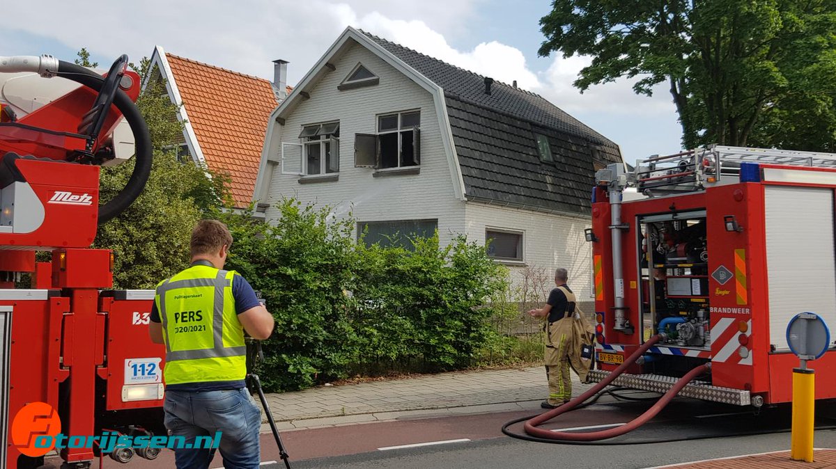Gewonde bij slaapkamerbrand aan de Lentfersweg in #rijssen