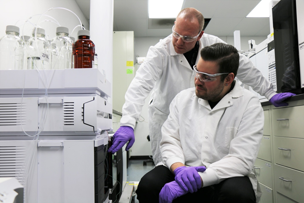 MontclareLabs's tweet photo. Our @jthoma91  applied for an #NREIP internship. He was able to spend last summer working with @NAMRUDayton . He shares his experience as he questioned his career post graduation. 

 https://t.co/dHjGeBx6VN

#AAAS #MeetaScientist #NAVY #lablife #DoD #phd #academia  #tandonmade https://t.co/ki917bV2Ss