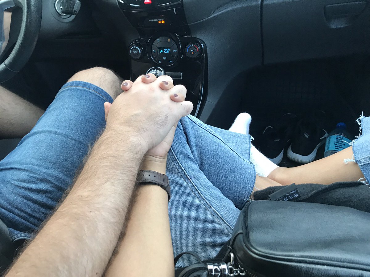 wiechalover's tweet photo. #balançogeral não fico sem falar c/ meu noivo. Dá uma força para casais binacionais se reencontrarem  #LoveIsNotTourism https://t.co/cESVmuakyV
