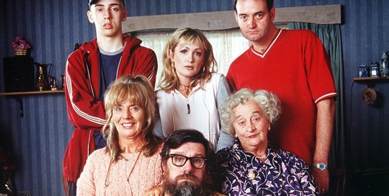 Royle Family stars Ricky Tomlinson and Sue Johnston say there won't be any reunion episode:

buff.ly/31D08gd

#RoyleFamily