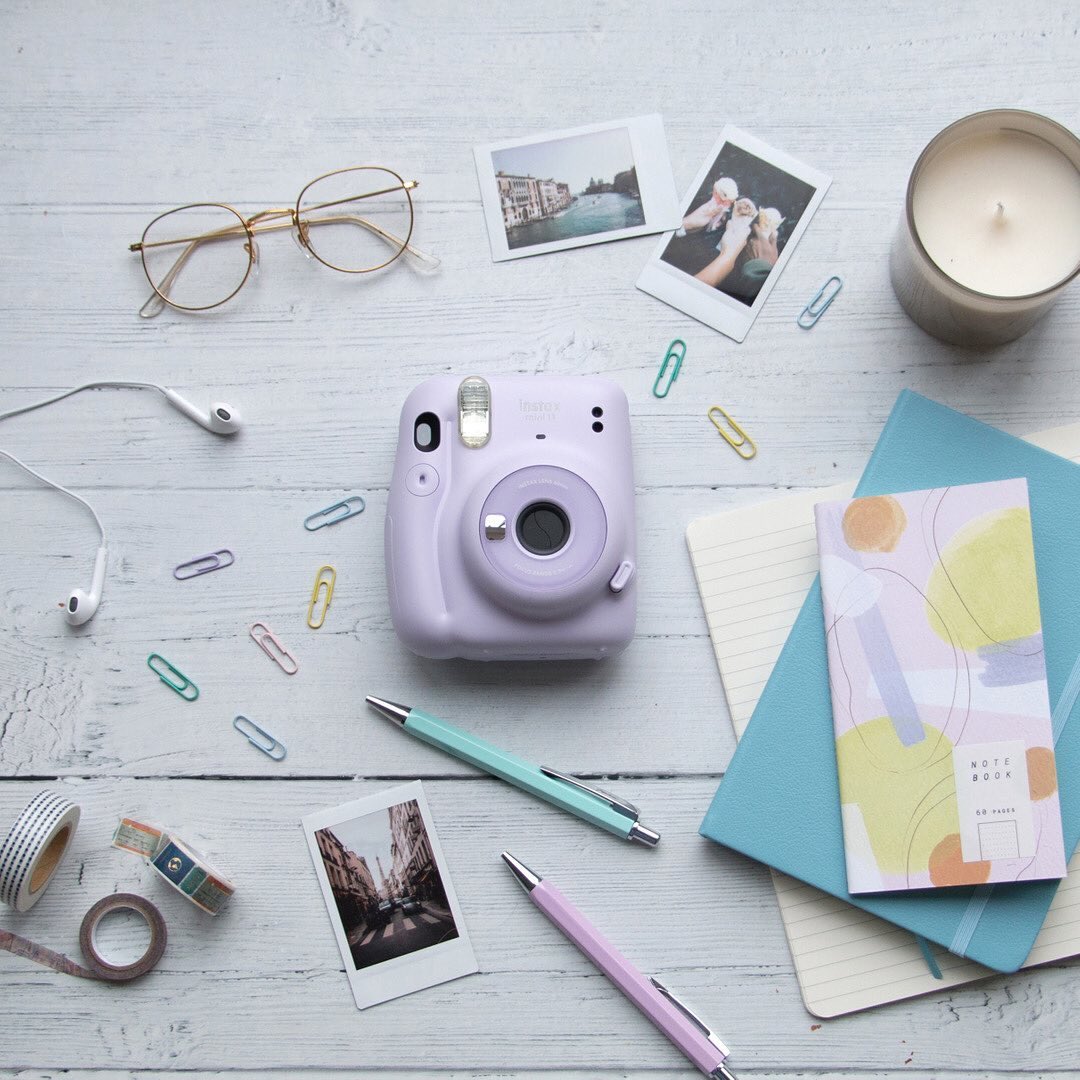 IndiaInstax's tweet photo. Mini by name, mini by nature ✨ Who can't stop thinking about the mini 11?
.
Buy Now - https://t.co/MqeN3eFY2T
.
.
#instaxIndia #Instax #DontJustTakeGive #Giveinstax #instaxmini #instantphotography #instantcamera #instantpicture #instantpic #photography #photographer https://t.co/PMceOpnQx8