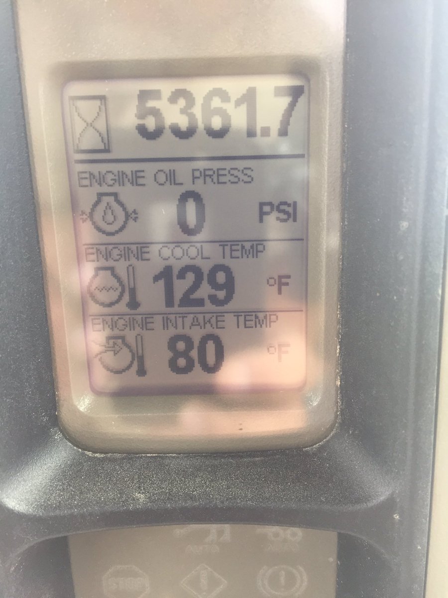 1_Immy's tweet photo. Who needs a good clean pre def tractor? https://t.co/gpCd5FDUbV