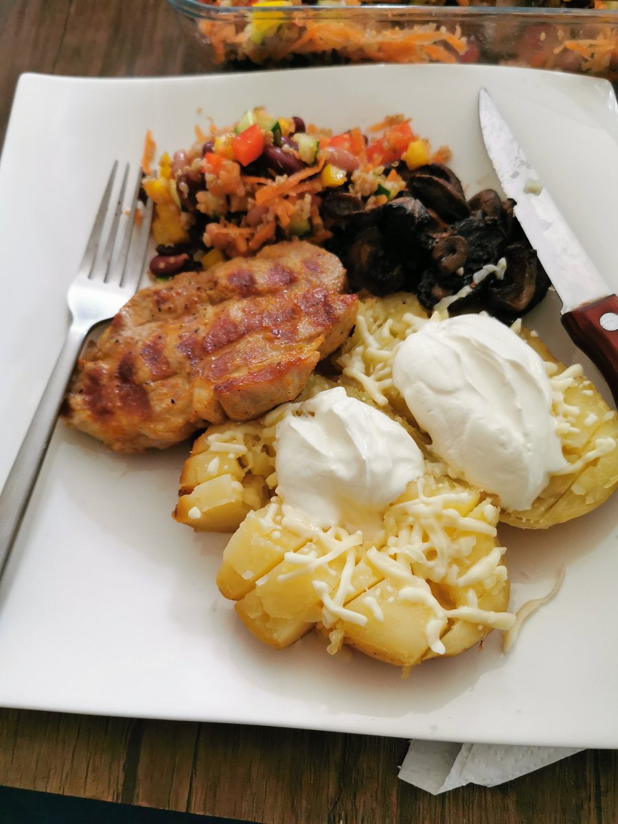 chefphilmore's tweet photo. Brace yourself or dive in on this culinary journey,#Grill Pork chop, grill #mushrooms #Quinoa salad backed up with #bakepotato and #sourcream https://t.co/7lTE1efgYE