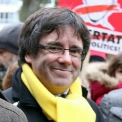 Cinquenton's tweet photo. La Unilateralidad tiene 2 escollos.
@Esquerra_ERC  i @Pdemocratacat 

Endavant President @KRLS 

#Guanyarem #Junts  #Independencia https://t.co/Eot70HzDsI