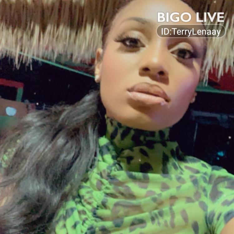 decide_ll's tweet image. Come and see 😈Terry Lenaay😈's LIVE in #BIGOLIVE: Chillin W/ Terry 🤑  
slink.bigovideo.tv/Edbi8Z