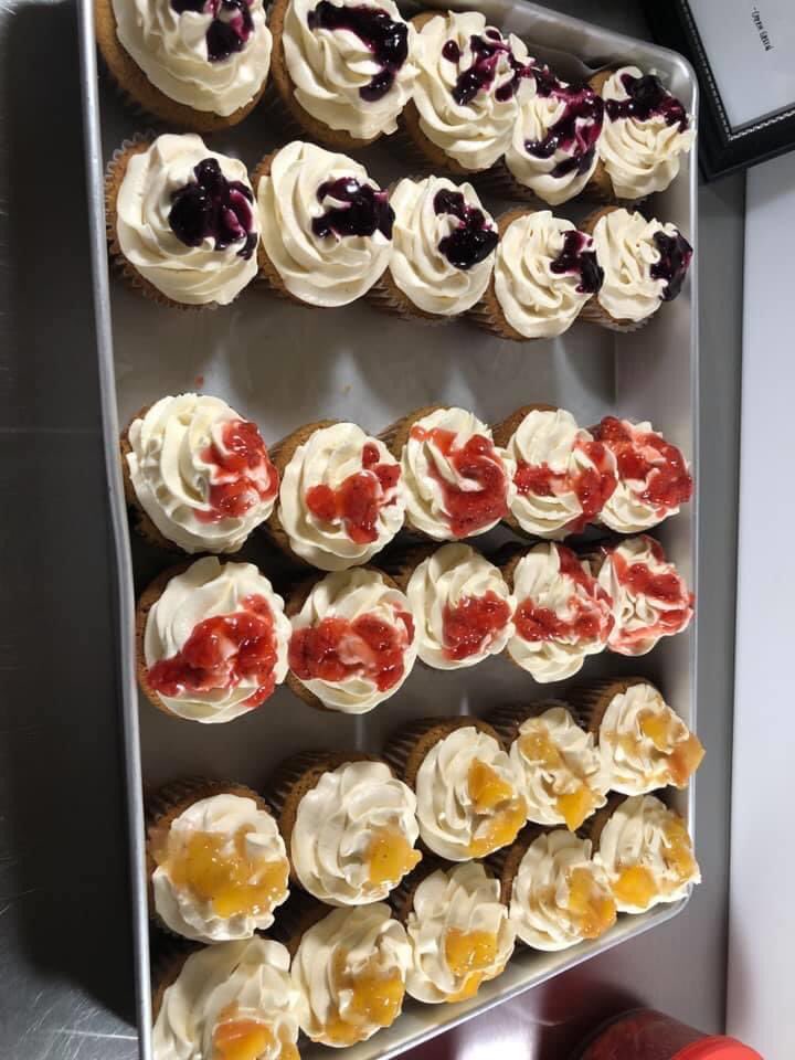 DelectableTemp2's tweet photo. 🚨NEW TEMPTATION🚨 

Introducing our new temptation that changes the game for PB&amp;J! 
With #Strawberry #Grape and #Peach Compote all #MadeFromScratch ! 

Which will you pick? #DelectableTemptations https://t.co/ajyr5cHbW4