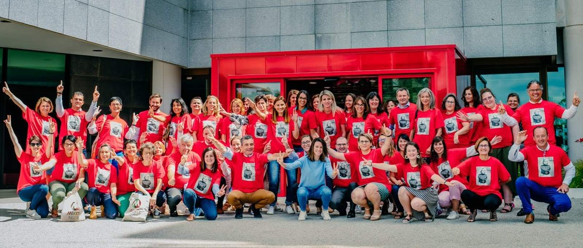 joncour_m's tweet photo. Il y a 1 an @melissa_plaza nous faisait l'honneur d'être présente pour ce moment d'échange. 1 an plus tard les lignes ont bougé et je pense que nous pouvons être fiers du chemin parcouru. Bravo aux 440 ambassadeurs.drices 👏 @Leblancaureli35 @WeAreArkea https://t.co/PBJtEG8tmW
