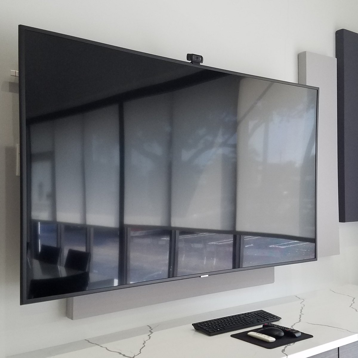 GOCOMPUTEK's tweet image. #TBT Conference room setup (back when we could meet in rooms 😢). A/V should always look this good! #presentationready #AVwithstyle #conferenceroomsetup