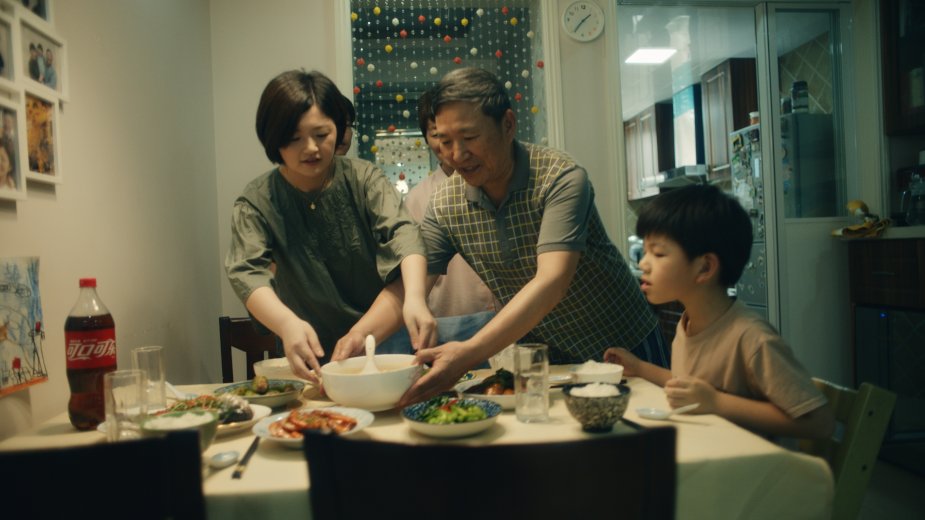 .<a href="/CocaCola/">Coca-Cola</a> bring families and food together for 'The Great Meal' in wholesome campaign from <a href="/Somesuchandco/">SOMESUCH</a> director Kim Gehrig and <a href="/Anomaly/">Anomaly</a> New York. 
bit.ly/3eU970v