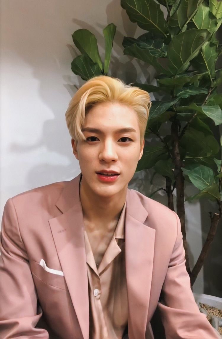 blonde jeno thread ♡.°⑅all credits to owners ^^ #jeno  #제노 