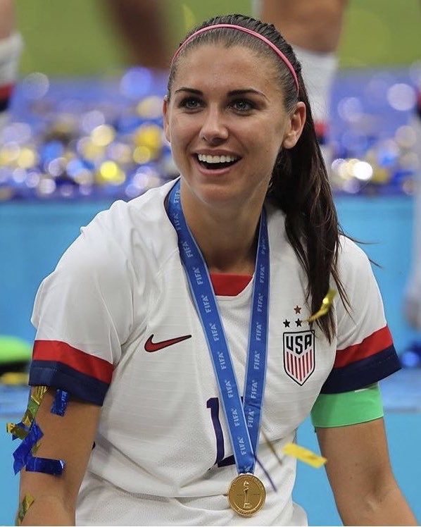 Happy birthday to THE GOAT Alex Morgan 