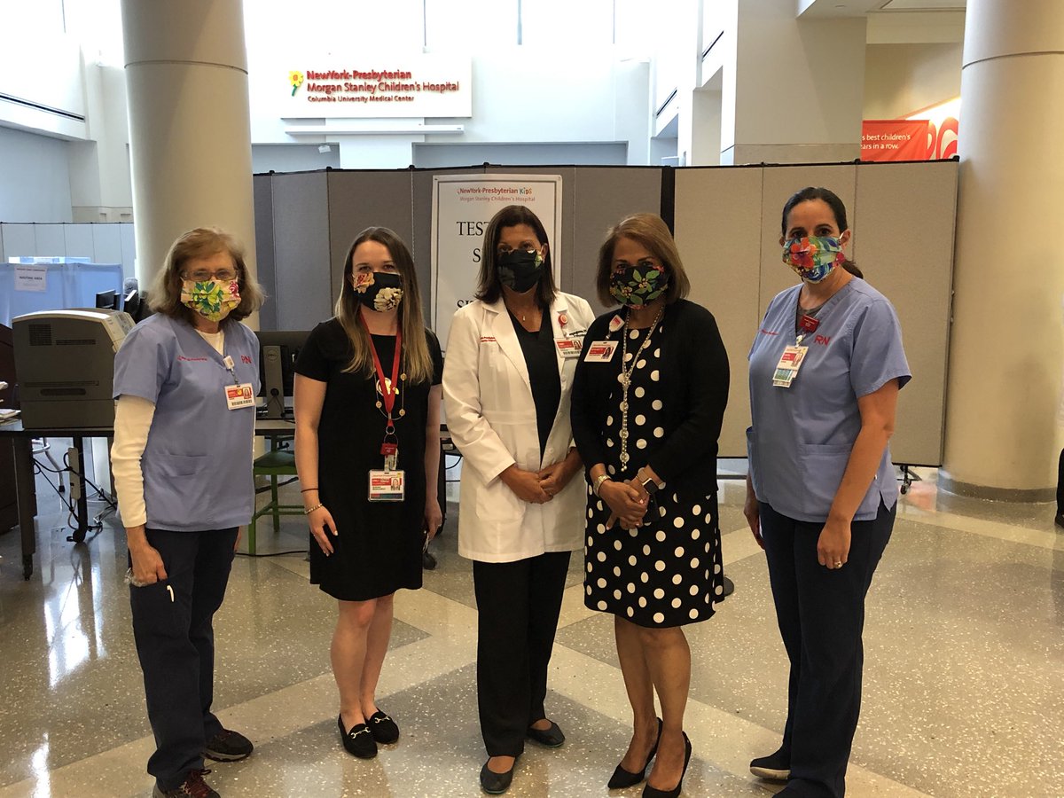 tmcomp's tweet image. Thank you for the gorgeous masks Johnny Was. NYP/MSCH is grateful #Johnnywashere ⁦@nyphospital⁩ ⁦@WillieMManzano⁩