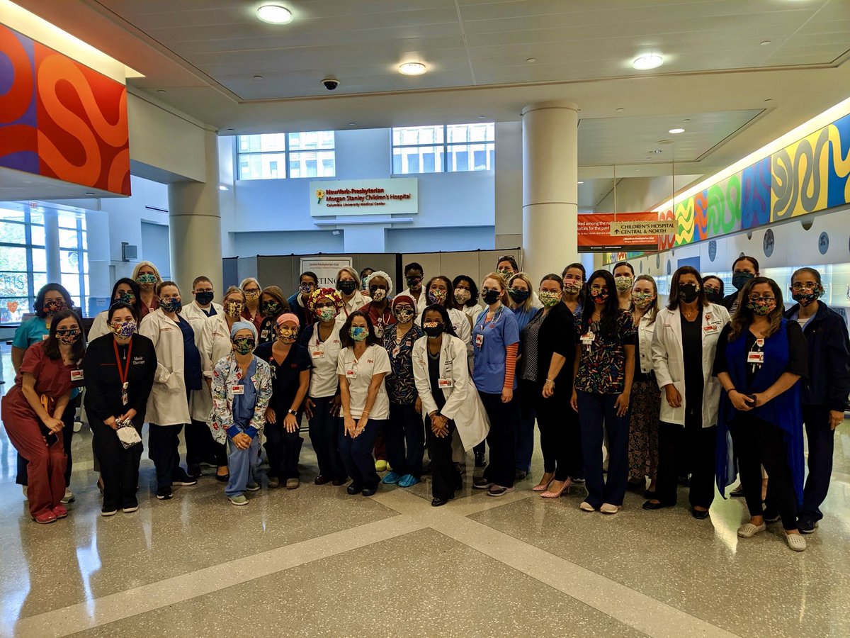 BernadetteKhan's tweet image. NYP/MSCH team wearing these beautiful masks courtesy of Johnny Was #johnnywashere #beautiful ⁦@nyphospital⁩ ⁦@WillieMManzano⁩