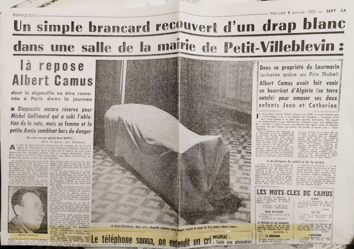 Albert Camus meurt sur le coup. Michel Gallimard, très gravement blessé, mourra six jours plus tard à l'hôpital. Les deux femmes assises à l'arrière s'en sortent indemnes avec quelques bosses et égratignures.