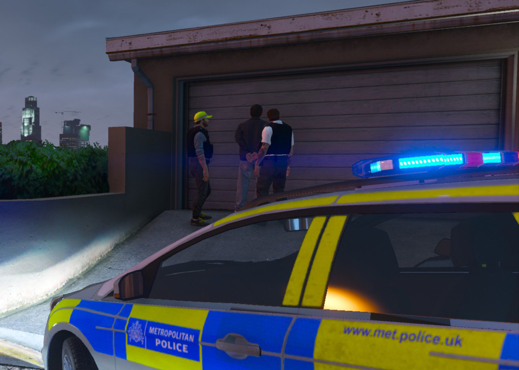 Prolific offender nicked attempting to enter properties on Normandy Drive in the early hours of the morning. Last call of the shift. #RewardingJob @LondCallingRPC @FPLCRPC