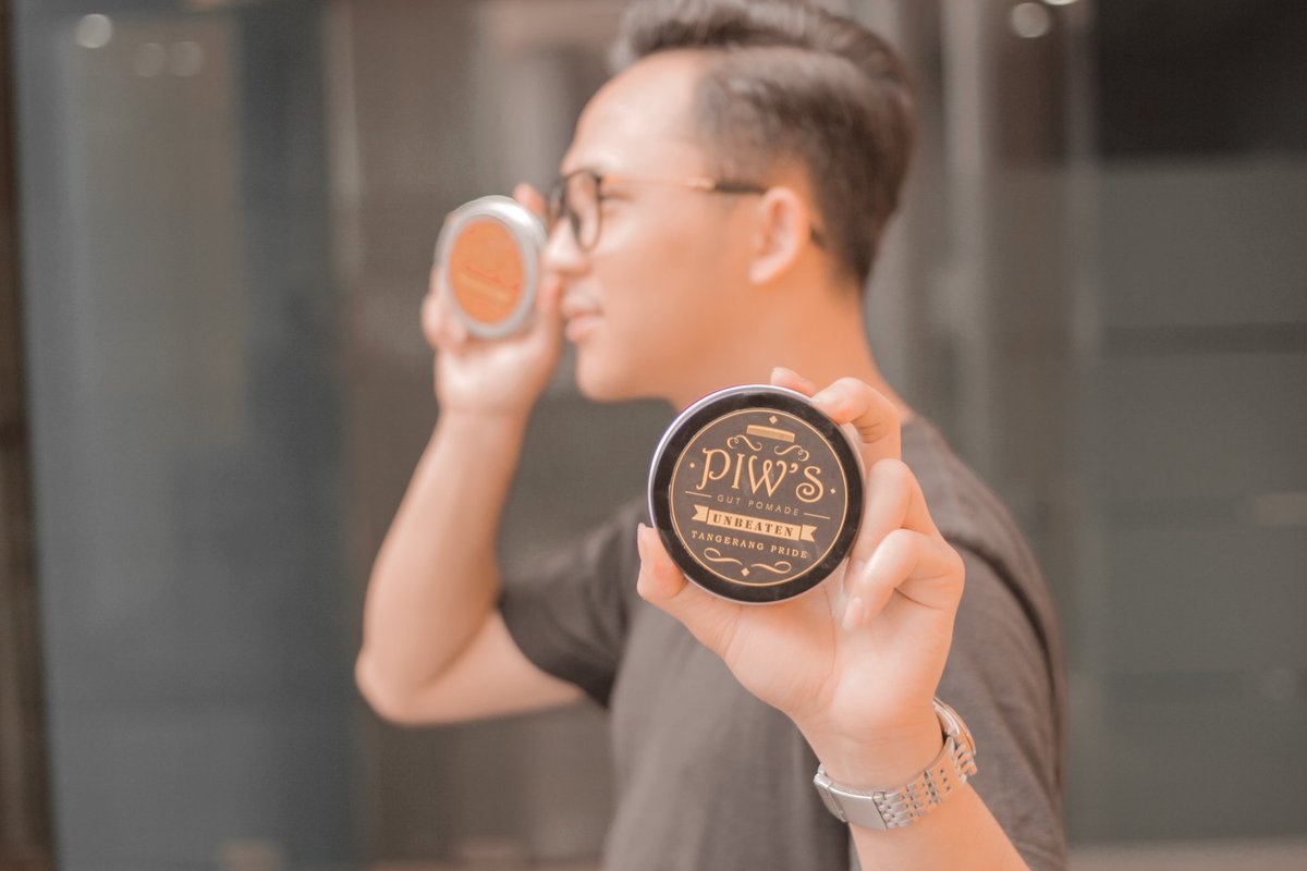 Silahkan di order kaka, selama bulan Juli 100rb dapat 2 dan free ongkir 😊🙏 #piwspomade