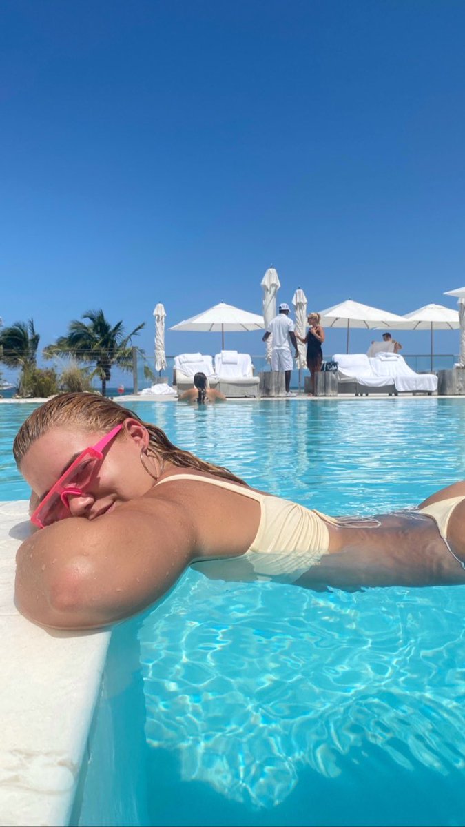 _pattyalvarez23's tweet photo. Happy place 🥰 https://t.co/DNZtenPfCt