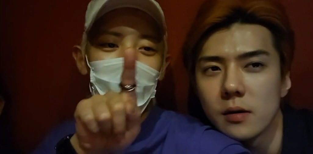 namja1to4's tweet photo. 200703 Chanyeol Instagram Live mp4 https://t.co/VwXOEQb7Th https://t.co/jibdUfCW0g https://t.co/WSSy0Et9Jr https://t.co/ZXoKMfOKu3