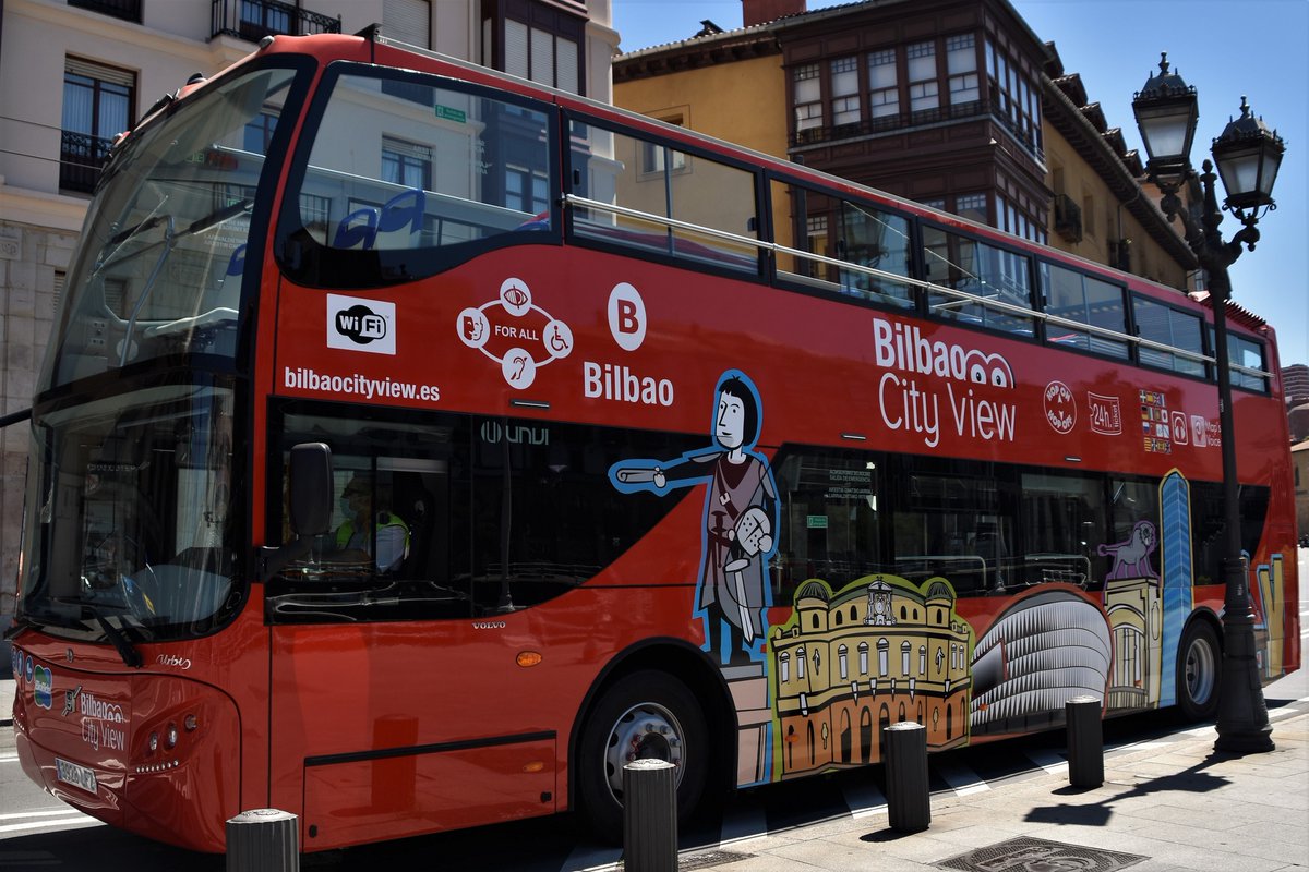 puntodis_'s tweet photo. Ya están en funcionamiento los buses turísticos de @Bilbobus_🅱, que cuentan con la herramienta tecnológica e higiénica #MapsVoice 🔊ℹ, desarrollada por #Puntodis🔴, con la información necesaria sobre la villa, #accesible y hasta en 13 idiomas. 🚌💪
#DestinoTurísticoInteligente https://t.co/HBVsrtmjM0
