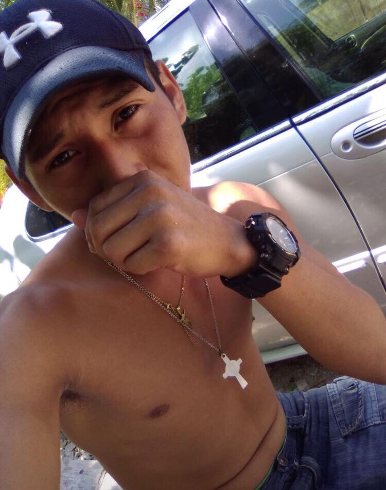 packcozumel23's tweet photo. Holaaa mis niños me extrañaron, regrese más recargado que nunca aquí les traigo a este rico chacalito de Cozumel que por el momento anda radicando en yucatan y con novia🔥❤️ RT y like para más contenido ❤️🔥 https://t.co/SoKqLTPL21