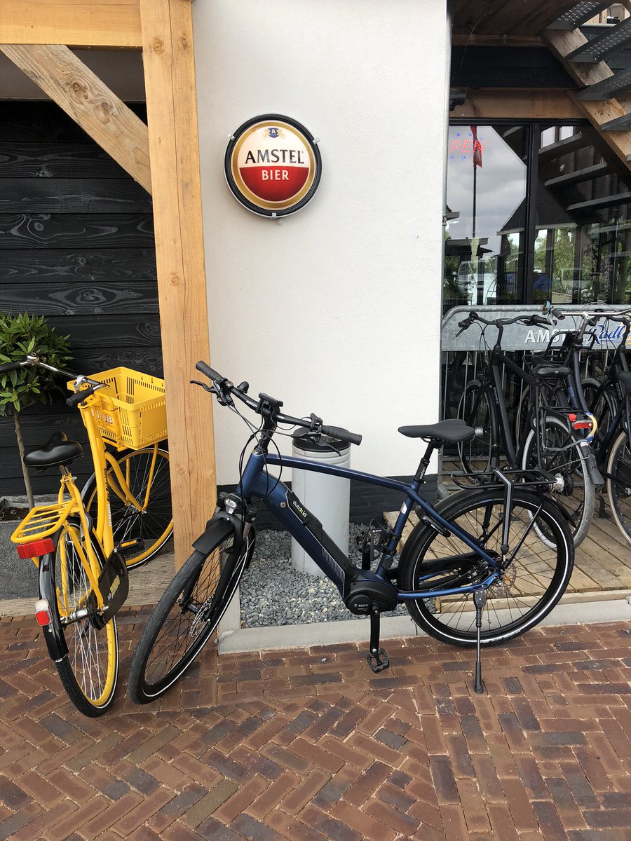 Sm0llie's tweet photo. Zo,de eerste 1000 km zitten erop op mijn nieuwe stalen ros en dat na ruim drie weekjes. Hij weet gelukkig al de weg naar de belangrijkste plekken. #aarlanderveen #praathuis #fietsvandezaak #dutchid #keepgoingstrongmarco https://t.co/OvWyO2woY4