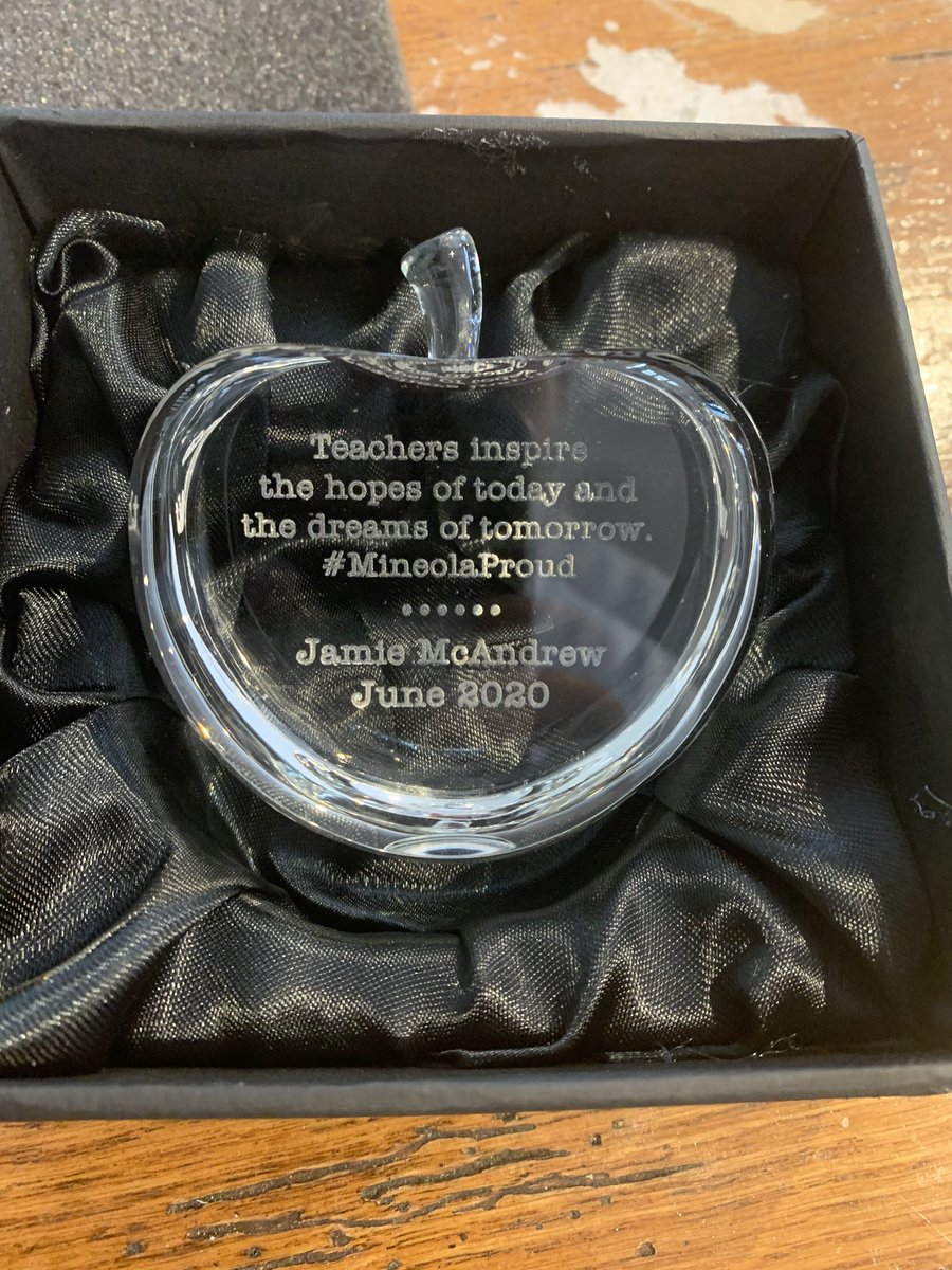 Thank you to <a href="/whittneysmith_/">Whittney Smith</a> and <a href="/mineolahs/">Mineola High School</a> for the extremely thoughtful gift! I’m so grateful to be with the Mineola School District! #mineolaproud