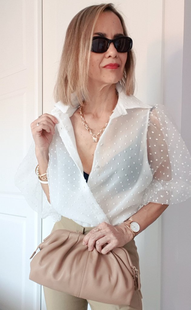 See through...🖤🖤🖤 #chicback
.<a href="/ChicbackOficial/">Chic Back</a> 
.<a href="/Mango/">MANGO</a> necklace 
.<a href="/gucci/">gucci</a> #vintage sunglasses 
.<a href="/ZARA/">ZARA</a> blouse 
.<a href="/UterqueOfficial/">Uterqüe</a> bag
.<a href="/dkny/">DKNY</a> trousers 

#ladytrends #lingerie #styleover50