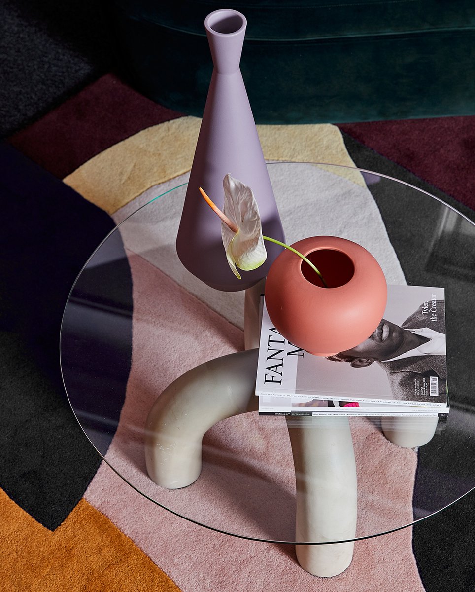 MadecomNL's tweet image. Kunst meets design: 5 vloerkleden voor art lovers. bit.ly/3dREuY3