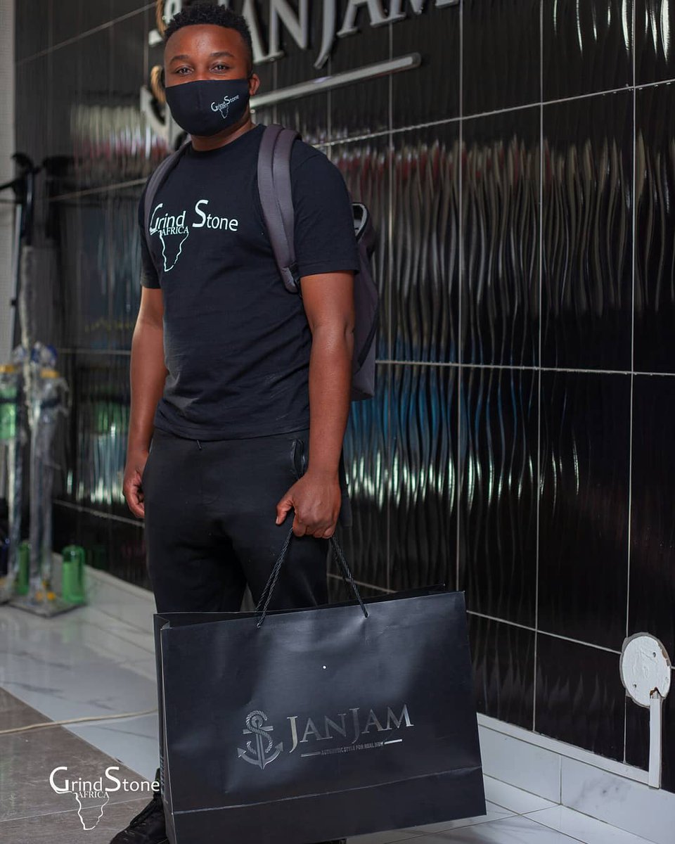 jeffreydanai's tweet photo. Great customer service from @janjamzim from this young man in a green waist coat his name is Munya, our team walked in looking like hobos and we got styled.

Good job, great #customerexperience @CynthiaBizure1 you have good guys 

#Fashion #VisitZim #Photography #dapper #menswear https://t.co/mnyhW9iGNm