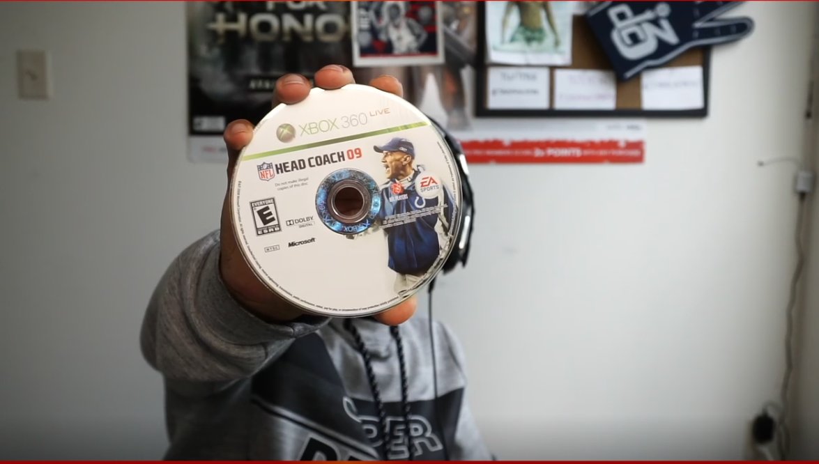Shopmaster's tweet image. If we can fire up our old XBOX 360, we streaming this for the culture tonight. Twitch.tv/ShopmasterTV

#FIXMADDENFRANCHISE