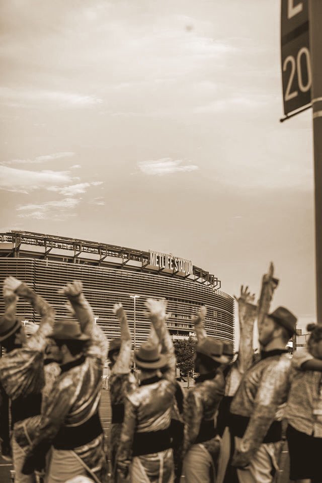Apparently there’s football at the #MetLife stadium sometimes...