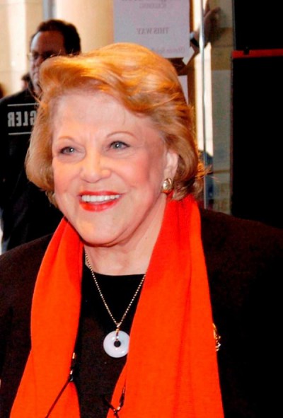 queerguru's tweet photo. Queerguru reviews #DanWingate affectionate documentary  KAYE BALLARD: The Show Goes On about the late/great performer screening online @abramorama  https://t.co/dhJ5Z8crQf  @CarolBurnett3 @RexReed1 #annmargaret @MichaelFeinstei @JoyBehar #PeterMarshall https://t.co/Qpj4nsFBmF