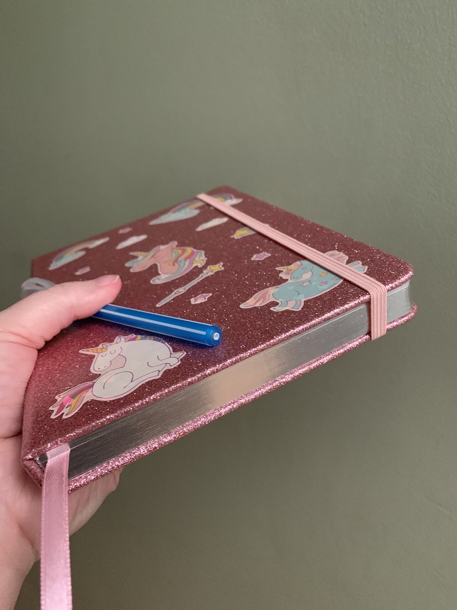 bonbonsandbooks's tweet photo. New journal from #Michaels & stickers from #5Below 📚💗
.
.
.
.
#unicorns #iloveunicorns #ilovejournaling #instagood #bestoftheday #igaddicted #instapic #bonbonsandbooks #happycamper #journalsofinstagram #bulletjournaling 💗✨ https://t.co/HLVZOP2cHy