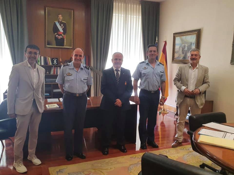 UGFAS_'s tweet photo. EL PRESIDENTE DE LA RFEK, ANTONIO, SE REÚNE CON EL EXMO. GRAL DE DIVISION DIGEREM D. PEDRO JOSE GARCIA CIFO Y EL SECRETARIO GENERAL DEL CSD MILITAR ILMO. CORONEL D. JOSE CARLOS GARCIA VERDUGO, PARA EL APOYO DEL DEPORTE MILITAR Y EN ESPECIAL EN APOYO AL KÁRATE, UGFAS Y AL CCC IO. https://t.co/W6CDCO8CTa