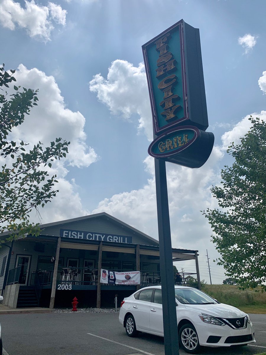 Dave Van Horn (@vanhornhogs) on Twitter photo I’m in! The first 25 tables at <a href="/FishCityGrill/">Fish City Grill</a> Rogers tomorrow wearing their mask on arrival without the staff asking will receive a pre-signed autograph card! #WearYourMaskChallenge I’m in! The first 25 tables at <a href="/FishCityGrill/">Fish City Grill</a> Rogers tomorrow wearing their mask on arrival without the staff asking will receive a pre-signed autograph card! #WearYourMaskChallenge