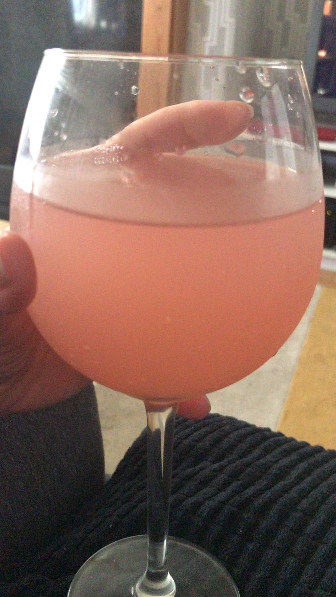 nikkygilmore83's tweet photo. I am having a chilled large pink grapefruit gin #greenalls  #cheerstheweekend  #ginandtonic https://t.co/J9dX8ijNoo