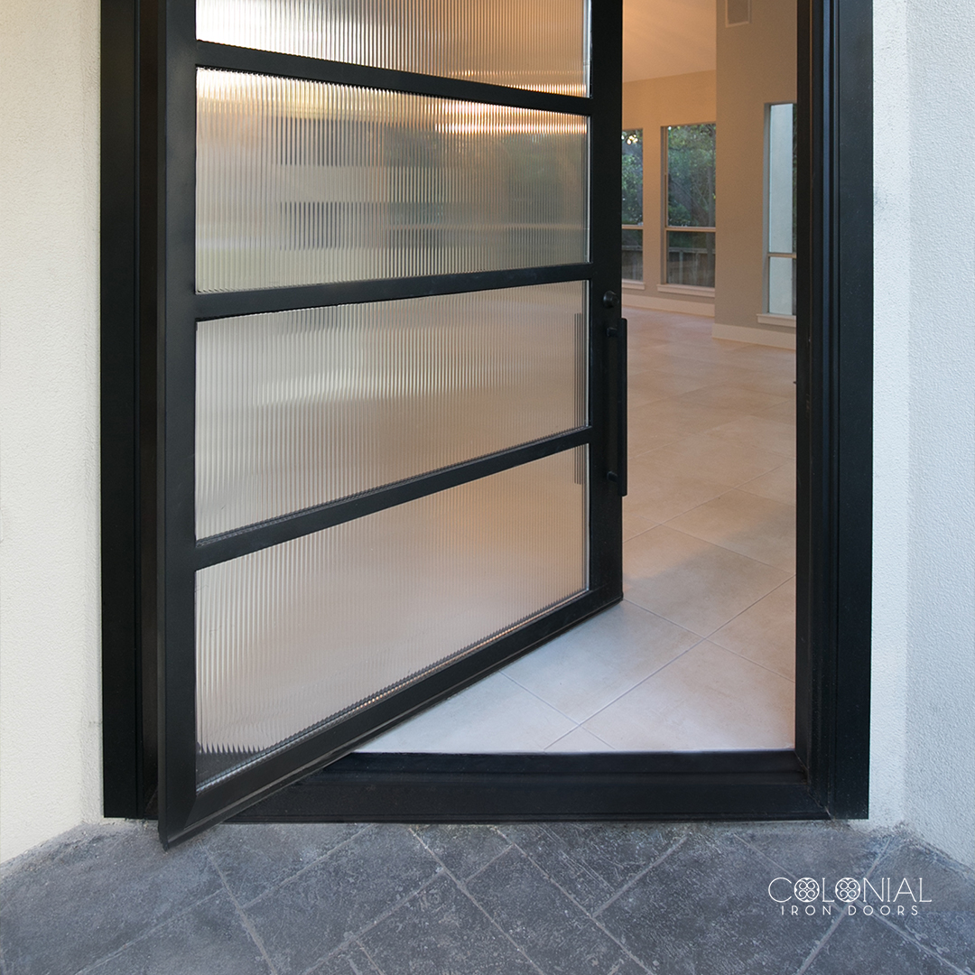 ColonialDoors's tweet image. We install and offer a broad selection of glass panel options for wrought iron doors!

For more information call (210) 524-1062.

ecs.page.link/8ZNjp
#ColonialIronDoors #CustomIronWork #GlassPanels