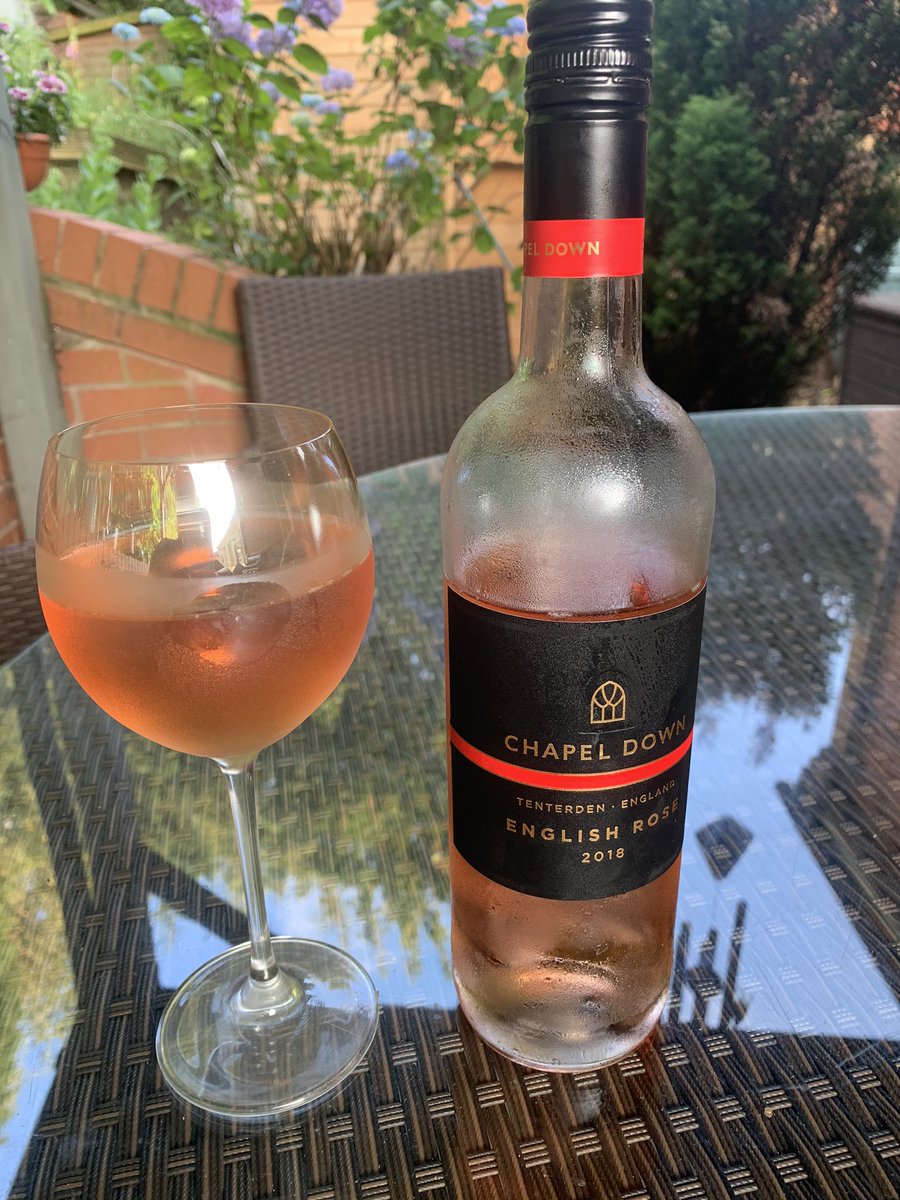 HellHowie's tweet image. English Rose’ #chapeldown #englishwine #buybritish #chapeldownvineyards
