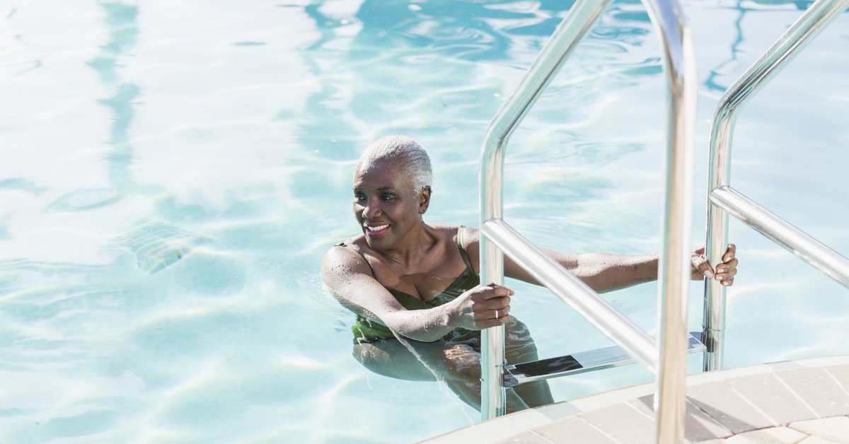 CarringtonMS's tweet image. #Abovegroundpools are all the rage this #summer. @MarthaStewart shares some info for reference before you purchase your own!  bit.ly/31u2wWI