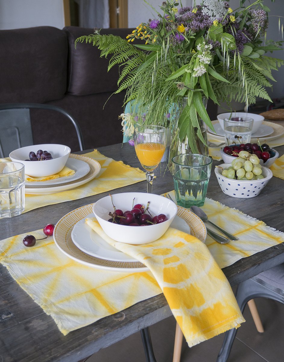 HandBox_'s tweet photo. Es época de familia, de reencuentros, de volver a conectar ¿qué mejor que reunirnos en casa?
@miren_defdeco nos trae 7 trucos imprescindibles para decorar una mesa de verano ¡Y a triunfar!
https://t.co/QOGrQBXKpk
#mesa #decoracion #diy #familia #manualidades #handbox https://t.co/a7vzz8iuxp