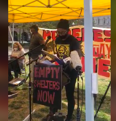 psabonis's tweet photo. Telling the Truth @mayorbcyoung in your front yard! "A failing #housing system is on trial right now." @unitedworkers #FairDevelopment https://t.co/HlEo2Wb7Zb