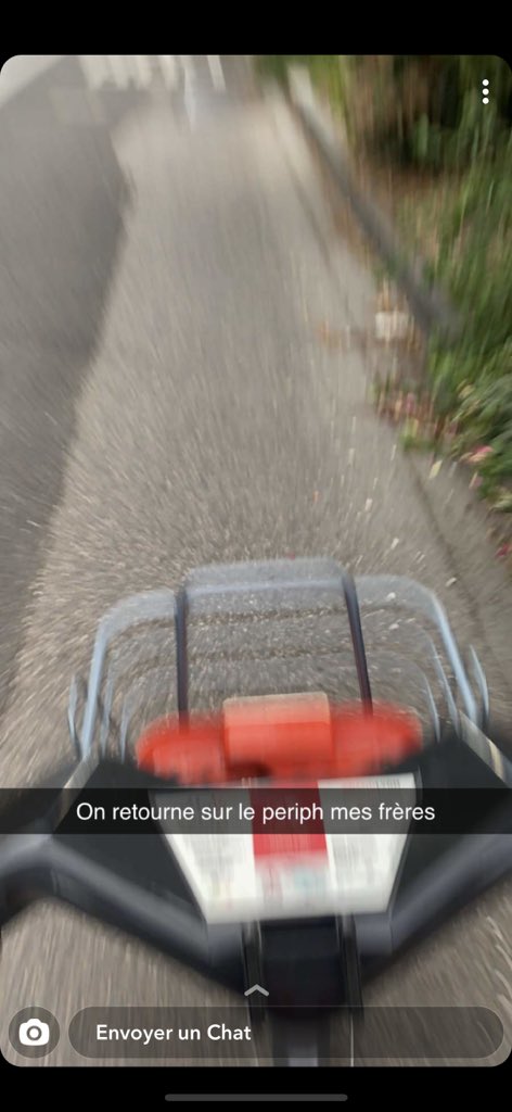 vincc71's tweet photo. Ça fait un mois que  je suit les aventures de @BoudJohad  sur Lyon c’est incroyable bordel https://t.co/XW53VfxXVi