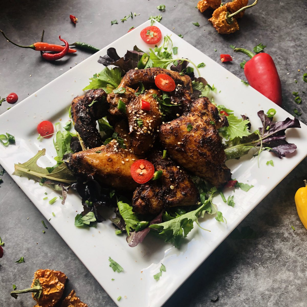 chillidadd's tweet photo. A new Buffalo Rub weโve been working on today seems to pass the first test! Chicken & Ghost Pepper Finger Licking Rub A Dub Dub.
#BuffaloChickenWings #GhostPepperChicken #ChickenLickingGood #ChickenRub #IfItsNotDaddyItsNotCool https://t.co/C3LTPSMFb8